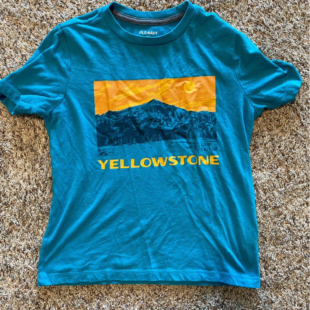 Boys old navy shirt size 8